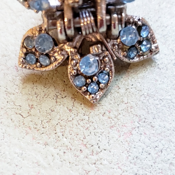 Beautiful Blue Rhinestone Silver Hair Clips - Picture 5 of 5